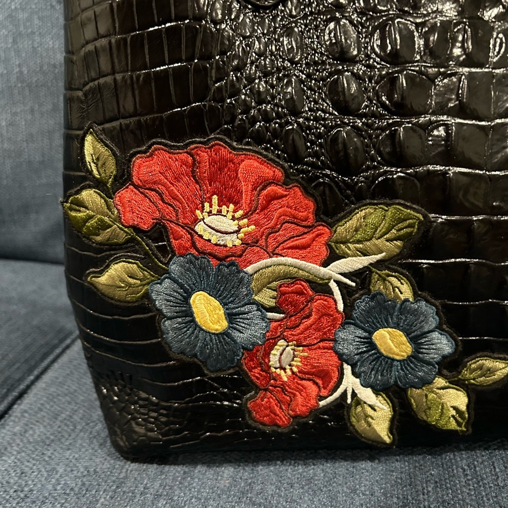 Brahmin Medium Julian Tote Black Bluewood Applique red blue green - Picture 13 of 16